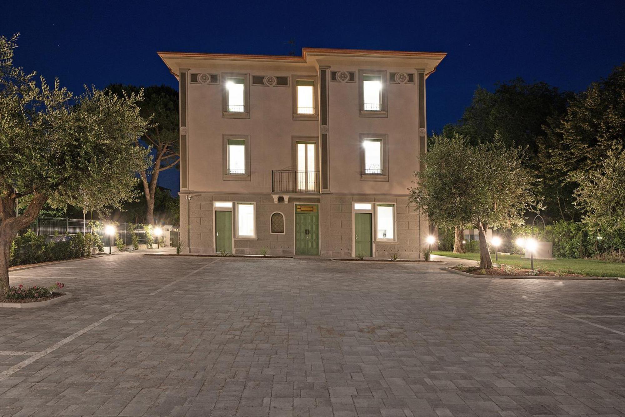 Caterina By Wonderful Italy * Desenzano del Garda